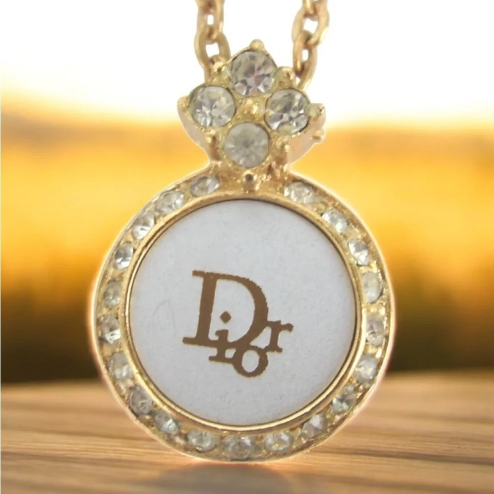 DIOR Signatura Logo Necklace- Germany 🔥 - Picture 2 of 10